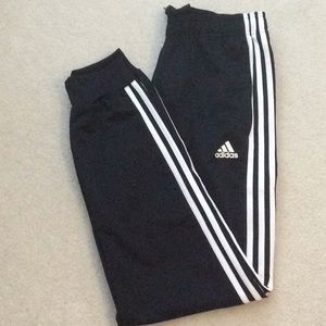 NWT- adidas athletic pant